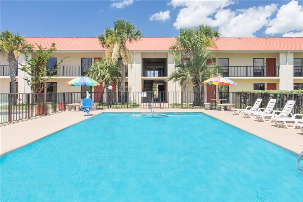 Days Inn & Suites By Wyndham Navarre - Near Beaches Hurlburt Tiện nghi bức ảnh